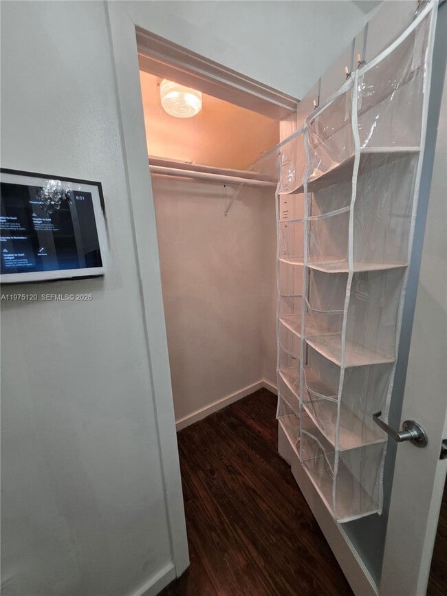 Building Photo - 1616 Euclid Ave