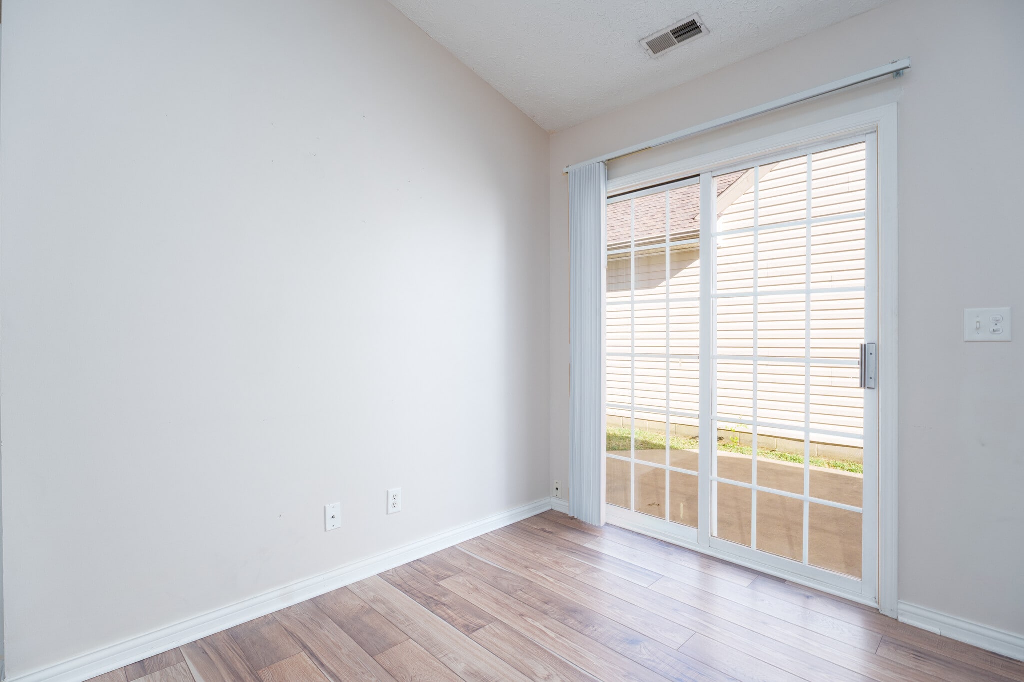 Building Photo - 2509 Arbor Ter