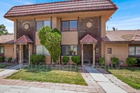 Building Photo - 4312 Lynnann