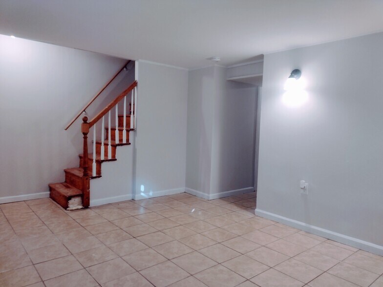 Building Photo - 8404 Loch Raven Blvd