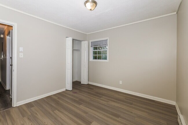 Building Photo - 6707 Willow Twig Rd