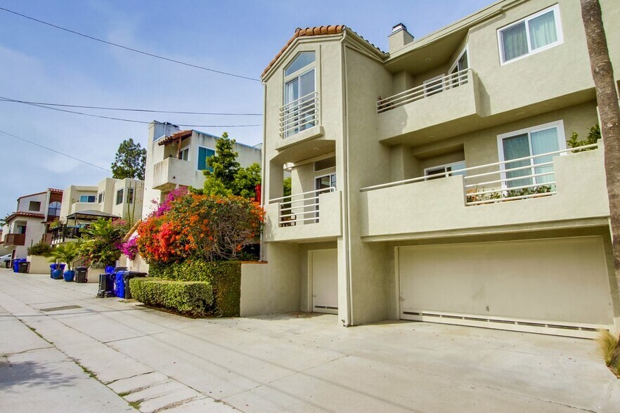 Building Photo - 4678 Morrell St