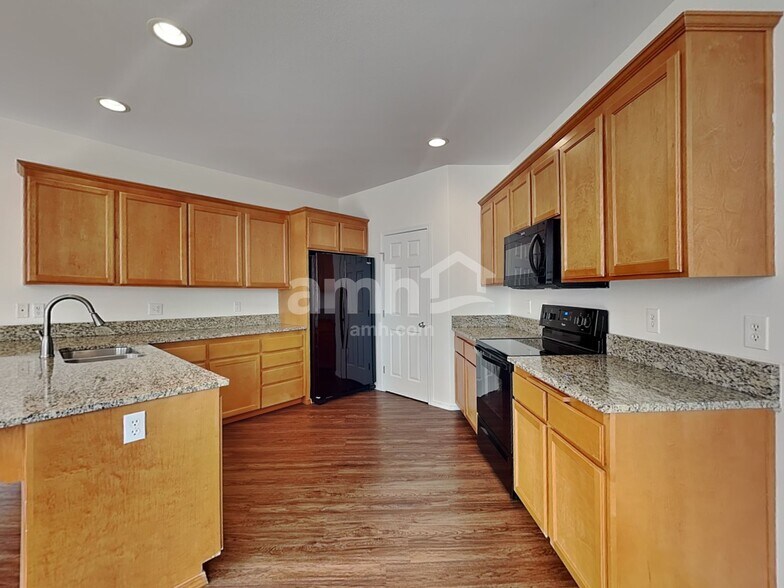 Building Photo - 20627 73rd Ave Ct E