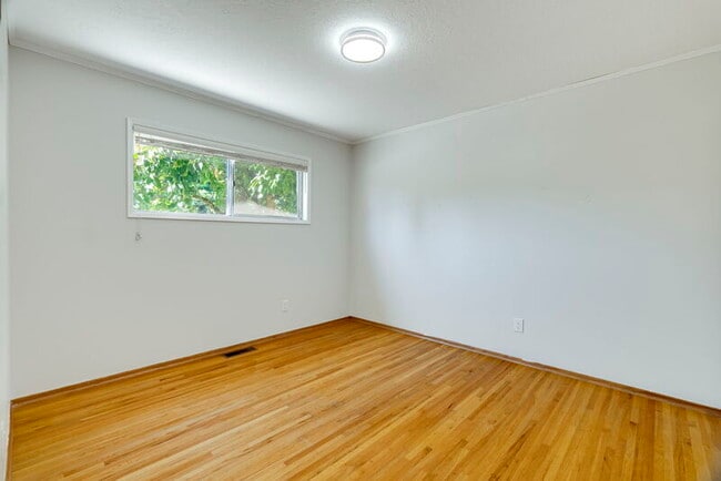 Building Photo - 3333 SE 167th Ave