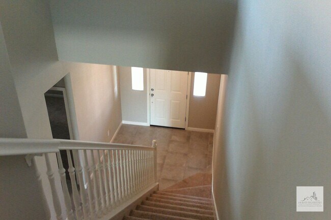 Building Photo - Spacious 4 Bedroom 3 Bath Home in Harlan R...