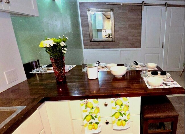 Building Photo - 3676 Lower Honoapiilani Rd