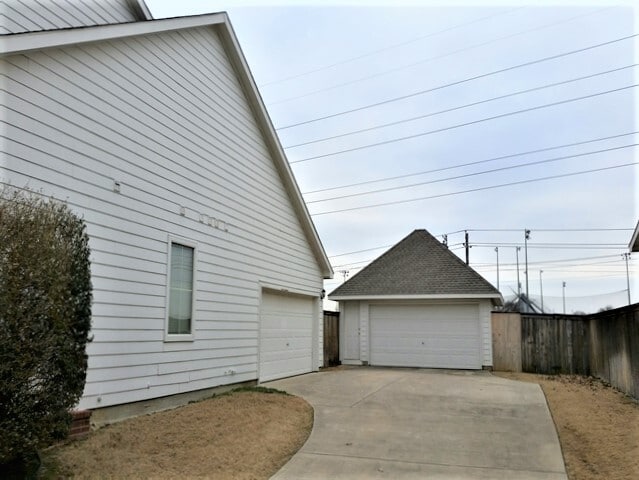 Building Photo - 8612 Newman Drive