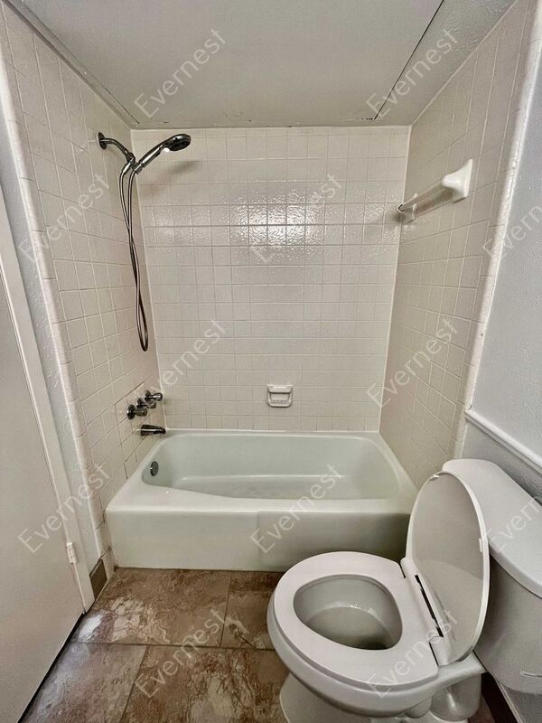 Building Photo - 4573 N O'Connor Rd