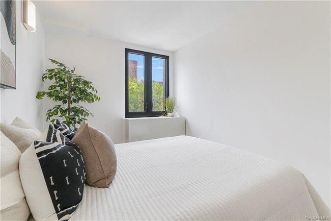 Building Photo - 1108 Brown St