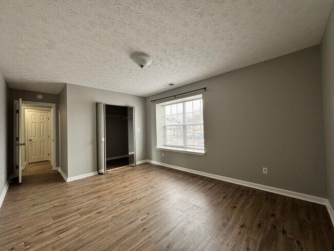 Building Photo - 4228 Hampton Ridge