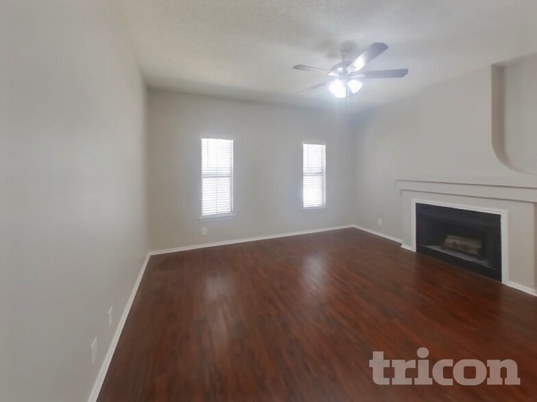 Building Photo - 8035 Dove Trail Dr