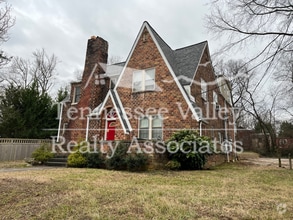Building Photo - COMING SOON! 1 br/1 bath close to downtown...