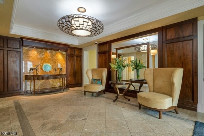 Building Photo - 50 Parmley Pl