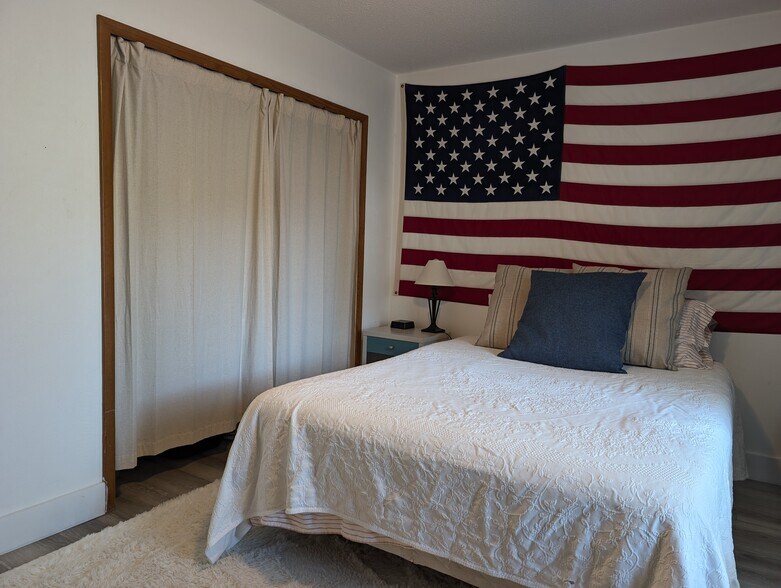 Downstairs Bed #1 - 4440 Saxon Dr