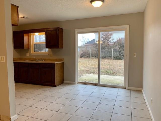 Building Photo - 1509 Rolling Oaks Dr