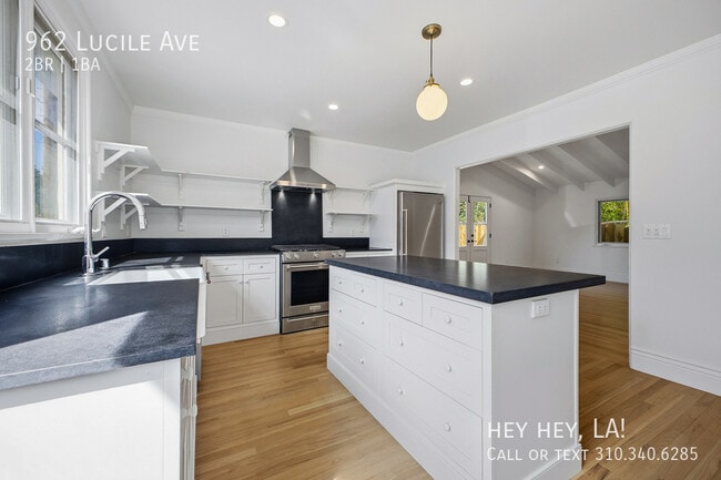 Building Photo - 962 Lucile Ave