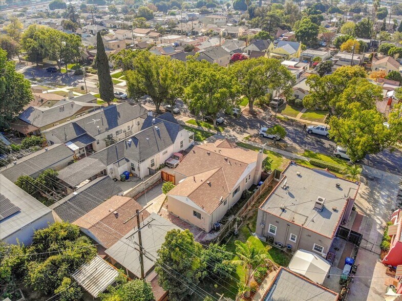 Building Photo - 3140 Stockbridge Ave