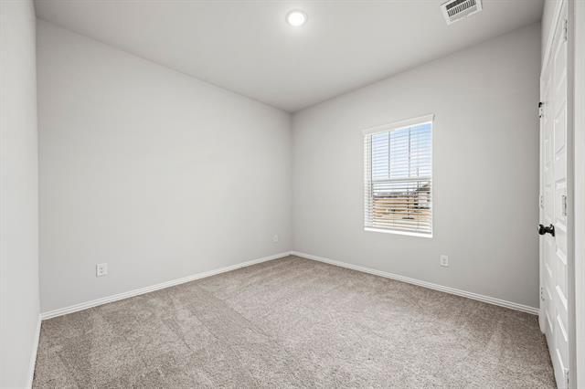 Building Photo - 3204 Royal Frst Dr