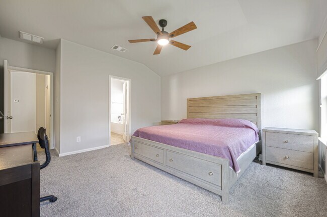 Building Photo - Charming 3-Bedroom with 2 Baths Cottonwood...