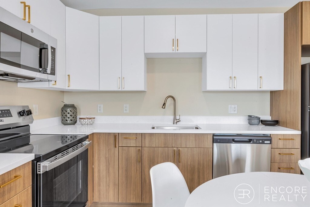 Building Photo - 375 Cummins Hwy