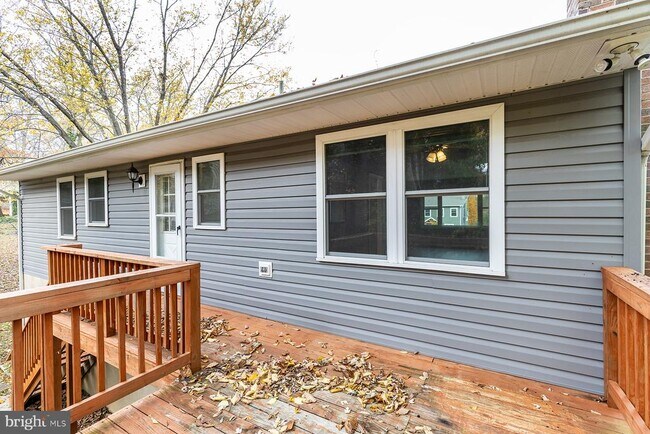 Building Photo - 847 Harbor View Terrace