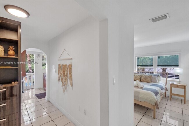 Building Photo - 1033 NW 6th St