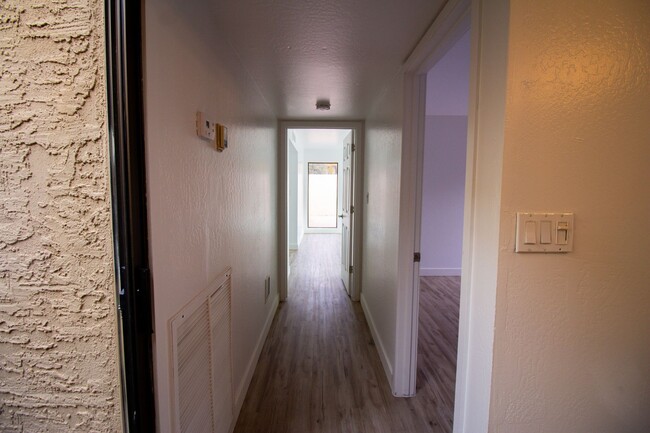 Building Photo - Scottsdale - McCormick Ranch Home - 3 Bedr...