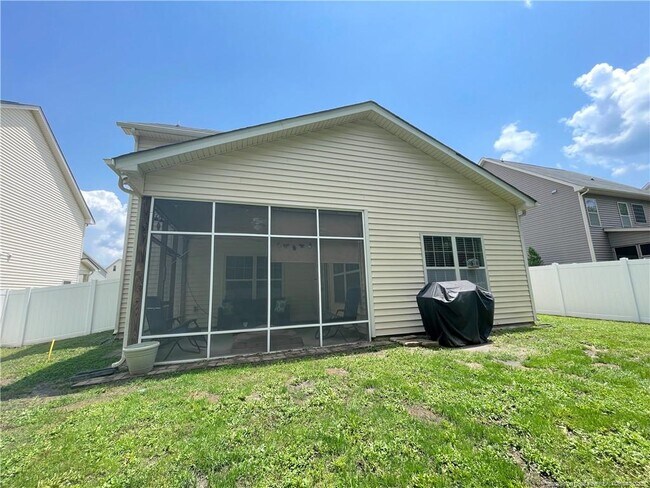 Building Photo - 132 Bicentennial Way