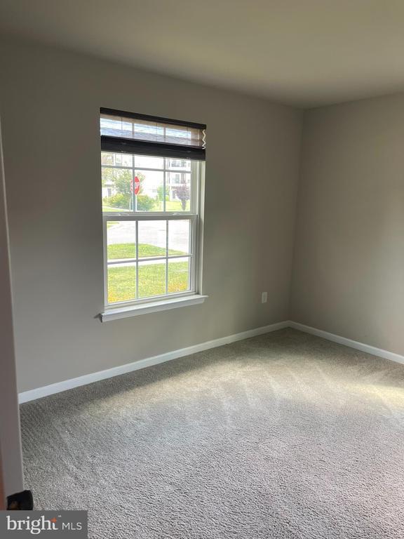 Building Photo - 331 S Parkway Dr