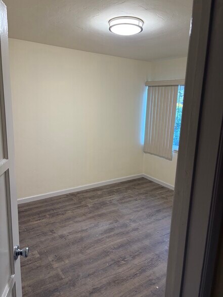 Building Photo - 4202 Spartan Cir