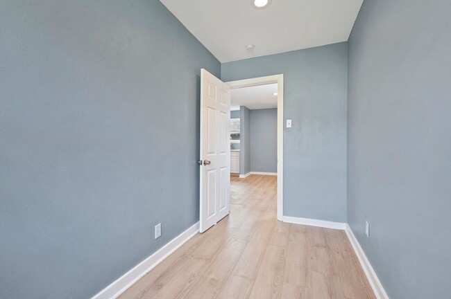Building Photo - 4631 Torley St