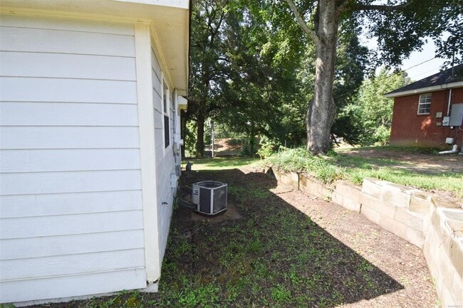 Building Photo - 109 Mountain Laurel Rd