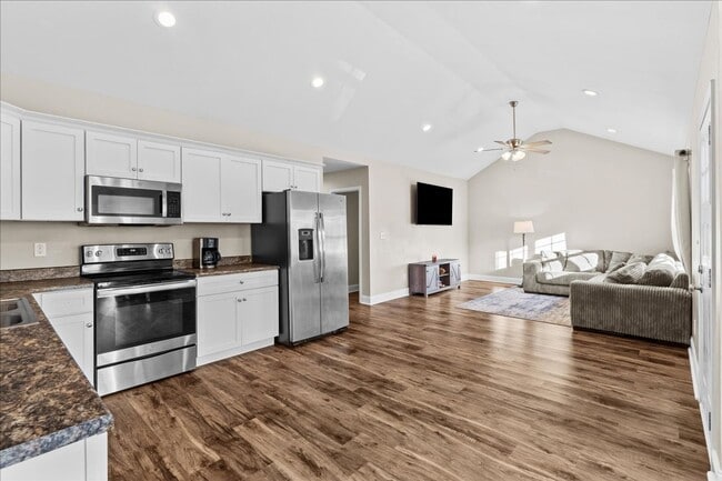 Building Photo - Pristine 3 Bed 2 Bath Home in Dalton