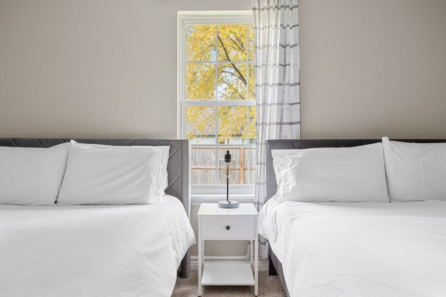 Building Photo - 9791 Stonewall Ln