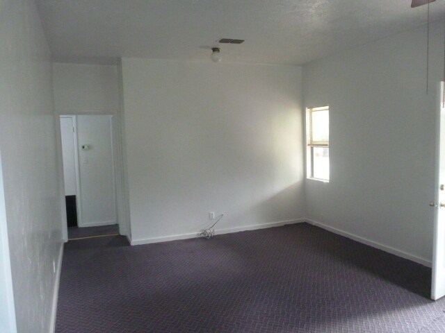 Building Photo - Rental in downtown Sopchoppy