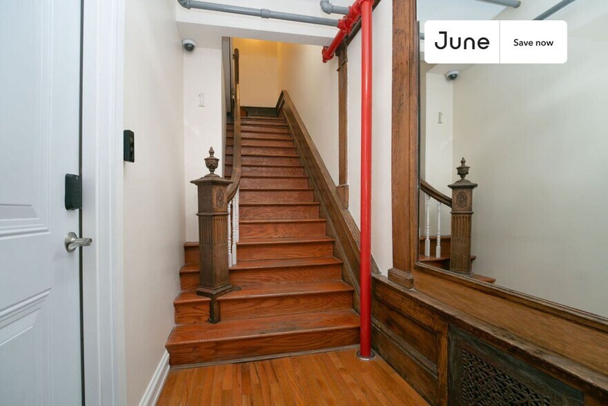 Building Photo - 145 W 136th St