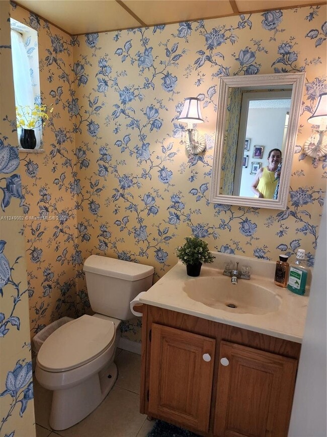 Building Photo - 300 Berkley Rd