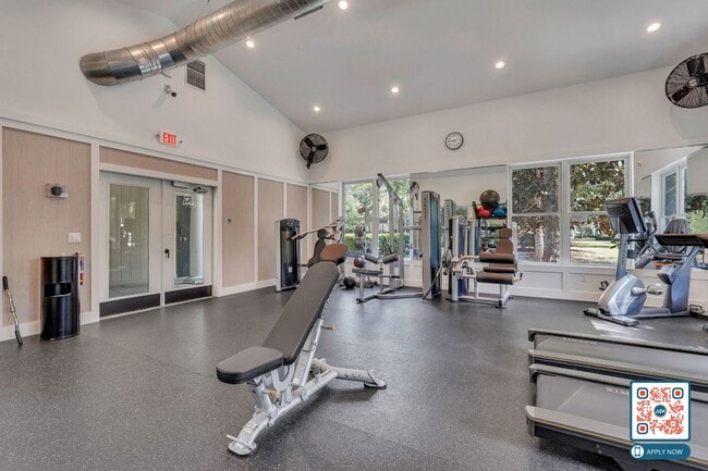 Building Photo - MOVE IN THIS YEAR - FREE MONTH'S RENT IN 1st 90 DAYS!