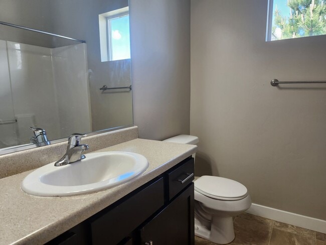 Building Photo - End Unit Townhome Available for Rent July 1st