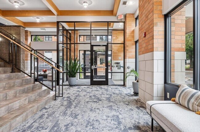 Building Photo - 4525 Park Commons Dr