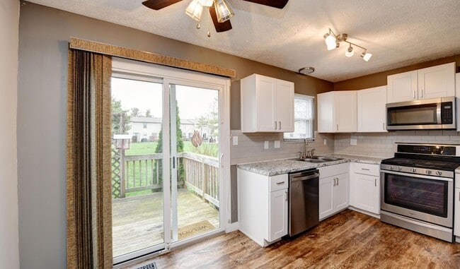 Building Photo - 922 Noddymill Ln E