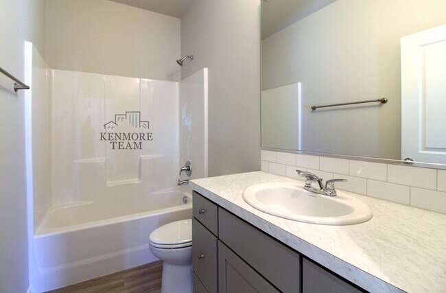 Building Photo - 5533 Remington Dr