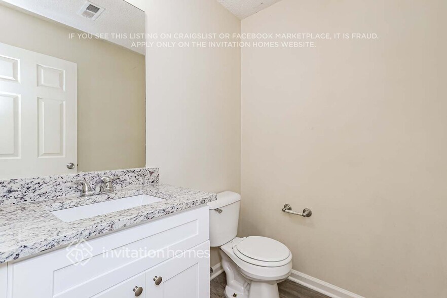 Building Photo - 252 Kings Cove