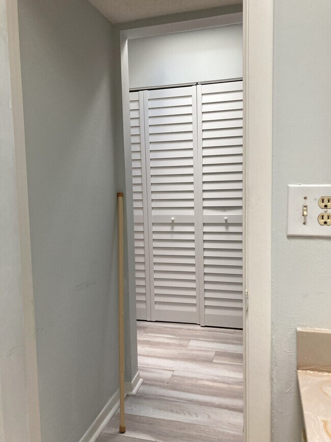 Building Photo - 46 Piney Branch Way