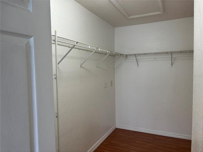 Building Photo - 7411 Vista Way