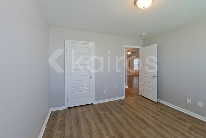 Building Photo - 203 Western Red Cedar Dr