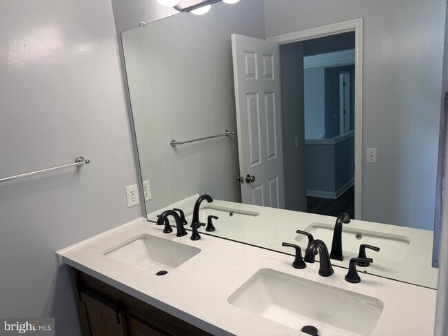 Building Photo - 3113 Eagles Nest Dr