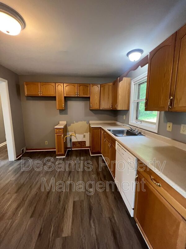 Building Photo - 20825 Rte 19