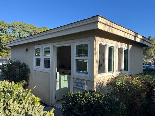 Building Photo - 3545 Grove St