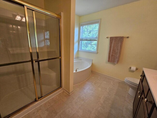 Building Photo - 2307 Brasstown Ln